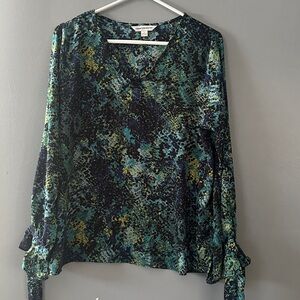 Size L women’s v-neck blouse boho lightweight Career wear spring summer cottage